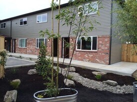 4113 SE Holgate Blvd in Portland, OR - Building Photo