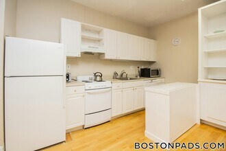 290 Beacon St, Unit 3 in Boston, MA - Foto de edificio - Building Photo