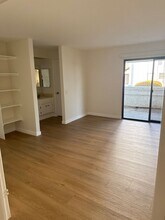 532.5 Via De La Valle in Solana Beach, CA - Building Photo - Building Photo