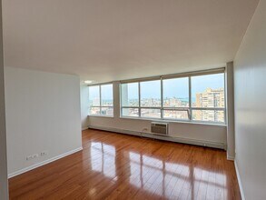 6171 N Sheridan Rd in Chicago, IL - Building Photo - Building Photo