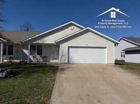 1117-1119 Ashton Cir E in Fulton, MO - Building Photo