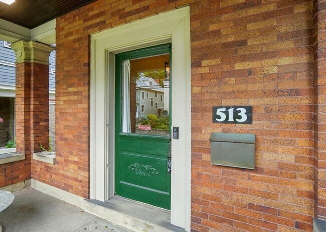 513 Howell Ave, Unit 513