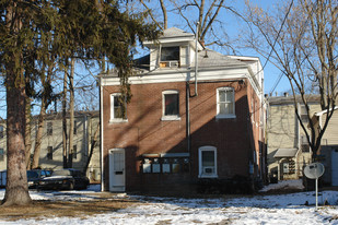 2127 Sycamore St Apartments