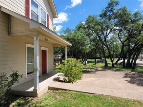 3304 Blumie St in Austin, TX - Building Photo - Building Photo