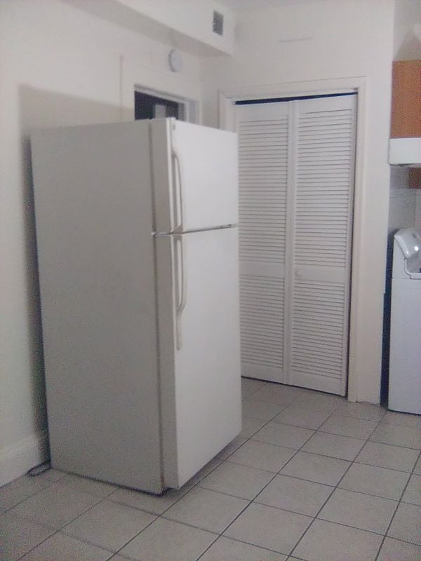 89 Maple St in Carteret, NJ - Building Photo - Building Photo