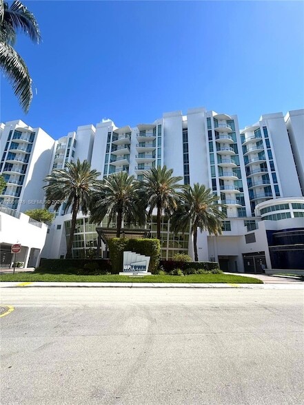 3029 NE 188th St, Unit 905 in Aventura, FL - Foto de edificio - Building Photo