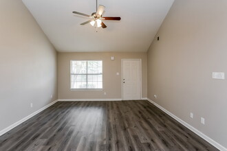 7085 Lindsey Leaf Cove in Cordova, TN - Building Photo - Building Photo