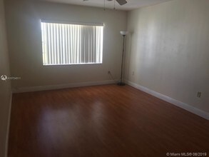 2998 Sunrise Lakes Dr E-Unit -410 in Sunrise, FL - Building Photo - Building Photo