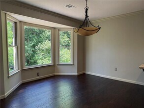 4 Plantation Dr NE in Atlanta, GA - Building Photo - Building Photo