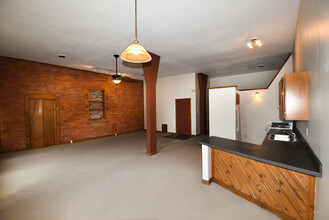 412 Pearl St, Unit Luxury Loft 1 in Syracuse, NY - Foto de edificio - Building Photo