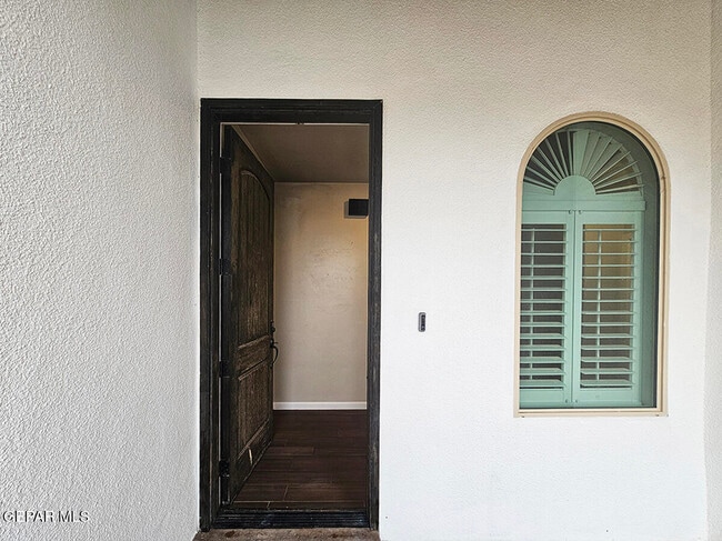 13185 Tiverton Rd in Horizon City, TX - Building Photo - Building Photo