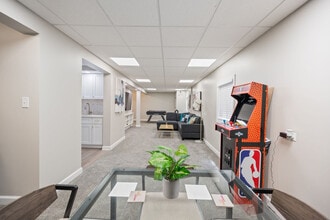 22051 W Taylor Rd in Romeoville, IL - Building Photo - Building Photo