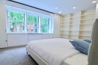 323 E 51st St-Unit -ID1023421P in New York, NY - Building Photo - Building Photo