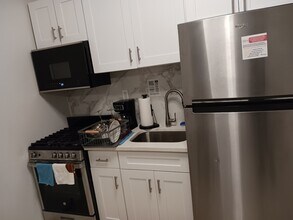 813 Calhoun Ave, Unit 1 in Bronx, NY - Foto de edificio - Building Photo