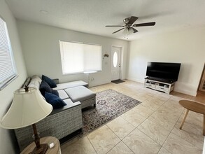 4135 Saums Dr in North Fort Myers, FL - Building Photo - Building Photo