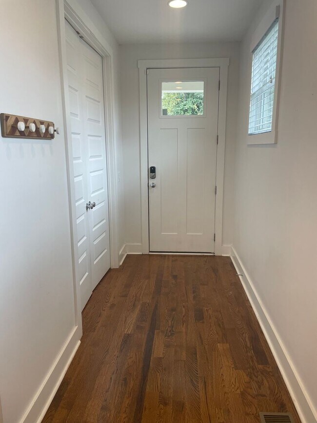 561A Veritas St in Nashville, TN - Building Photo - Building Photo