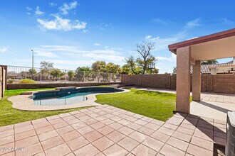 7911 S 47th Ln in Phoenix, AZ - Building Photo - Building Photo