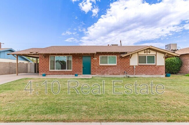 8716 E Holly St in Scottsdale, AZ - Building Photo - Building Photo