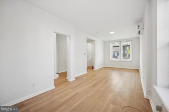 6233 Chew Ave in Philadelphia, PA - Building Photo - Building Photo