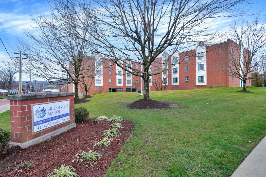 Bridgeville Manor/St Clair Villa in Bridgeville, PA - Building Photo