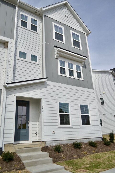 708 Icarus Ln in Wake Forest, NC - Building Photo