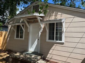 130 N Poli Ave in Ojai, CA - Building Photo