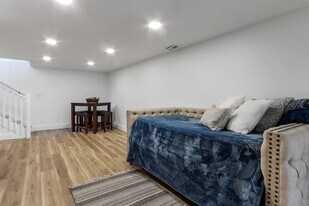 190 Dewey Ave in Fontana-on-Geneva Lake, WI - Building Photo