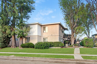 6453 Shirley Ave in Reseda, CA - Building Photo - Primary Photo