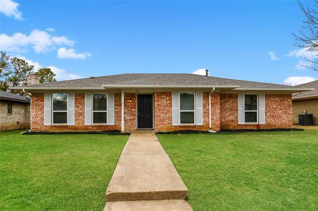 property at 1849 El Paso St