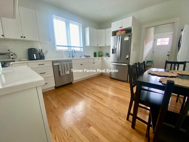 79 Sydney St, Unit 1