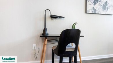 100 Peyton Pl SW, Unit 7304 in Atlanta, GA - Building Photo - Building Photo