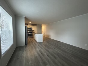 11424 Oakgrove Dr in Fenton, MI - Building Photo - Building Photo