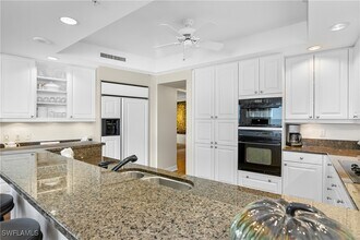 7575 Pelican Bay Blvd in Naples, FL - Building Photo - Building Photo