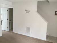 1520 N Main Ave in Newton, NC - Building Photo - Interior Photo