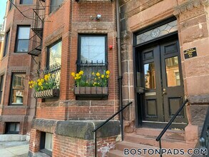 48 Hereford St, Unit 1 in Boston, MA - Building Photo - Building Photo