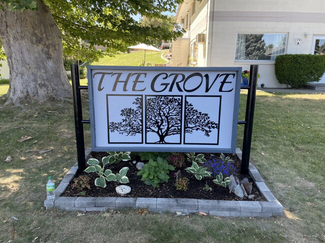 The Grove in Kennewick, WA - Building Photo - Building Photo