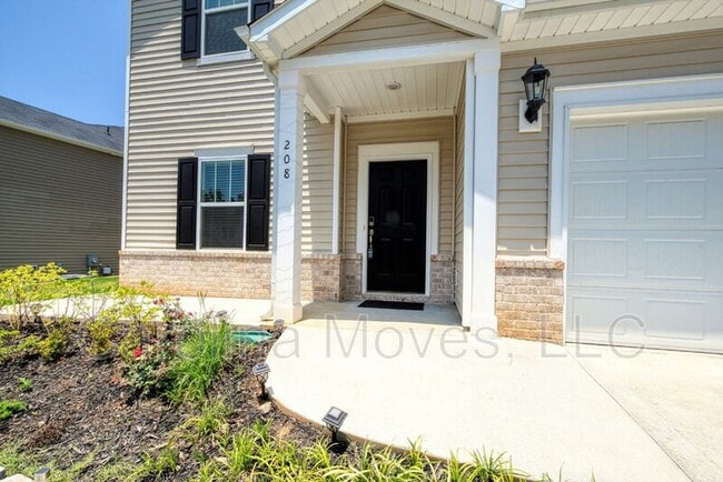 208 Pewter Cir in Simpsonville, SC - Building Photo - Building Photo