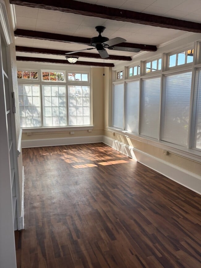 21 S Clinton St, Unit First Floor in Doylestown, PA - Building Photo - Building Photo
