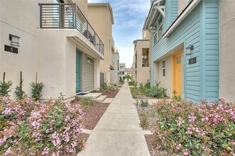 6 Crown Point Dr in Ladera Ranch, CA - Foto de edificio - Building Photo