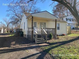 7260 Mentz Rd in Franklin, OH - Building Photo