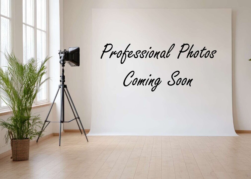 3921 Olympia St in Irving, TX - Building Photo