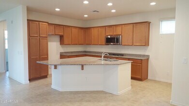 2258 S Wallrade Ln in Gilbert, AZ - Building Photo - Building Photo