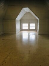 2906 Rutland Ave, Unit 2 in Des Moines, IA - Building Photo - Building Photo