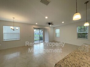 3769 Tilbor Circle in Ft. Myers, FL - Building Photo - Building Photo