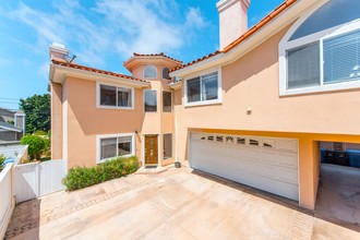 2223 Nelson Ave in Redondo Beach, CA - Building Photo - Building Photo