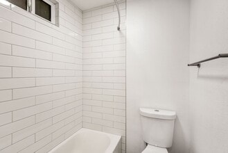 2200 6th Ave in Los Angeles, CA - Building Photo - Building Photo