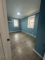 188-27 Woodhull Ave in Queens, NY - Building Photo