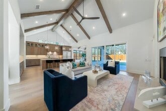 3311 Regent Dr in Dallas, TX - Building Photo - Building Photo