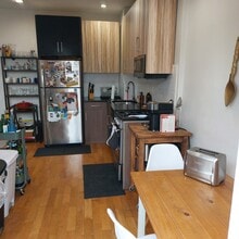 118 Kingsland Ave, Unit Apt 2 in Brooklyn, NY - Foto de edificio - Building Photo