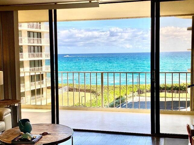 3200 S Ocean Blvd in Palm Beach, FL - Building Photo - Building Photo